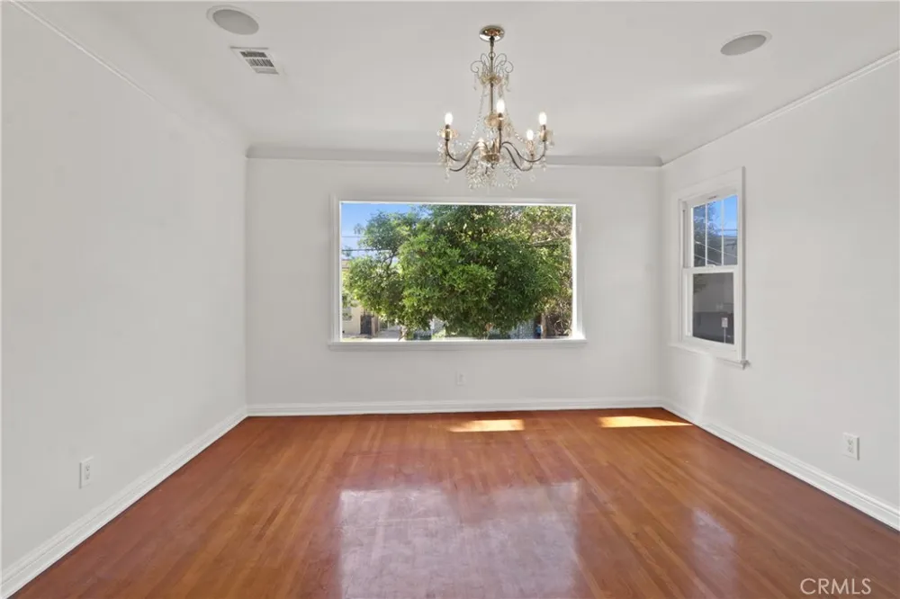 1131 E 2nd Long Beach, CA 90802