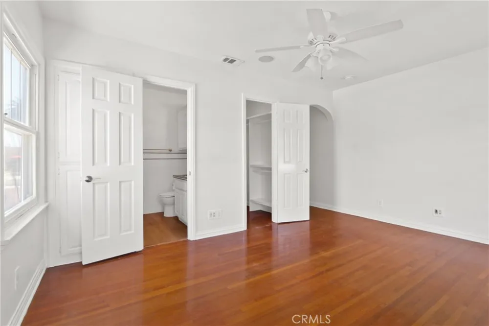 1131 E 2nd Long Beach, CA 90802