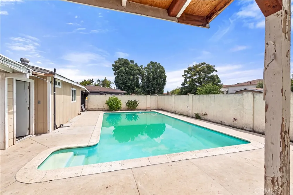 14318 Madris Avenue Norwalk, CA 90650