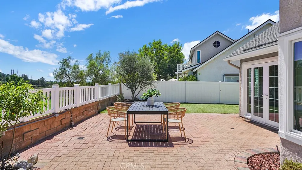 21262 Limber Mission Viejo, CA 92692
