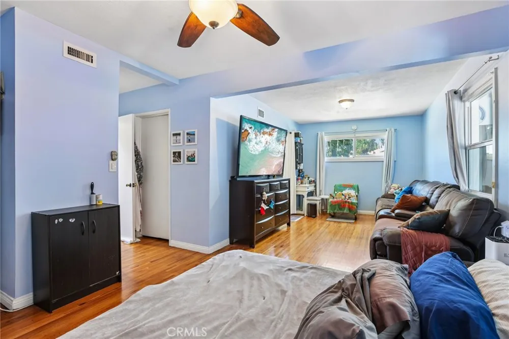 6616 Yolanda Avenue Reseda, CA 91335