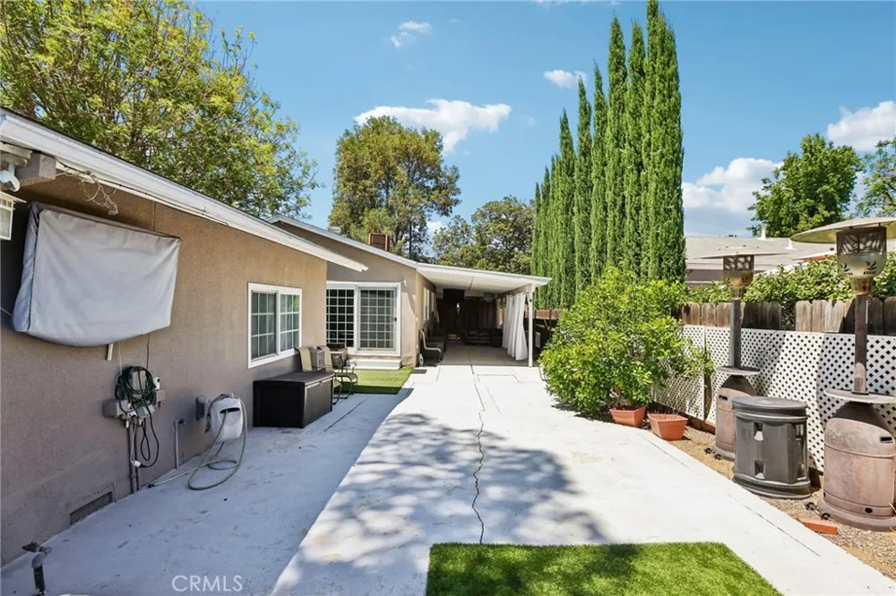 6616 Yolanda Avenue Reseda, CA 91335
