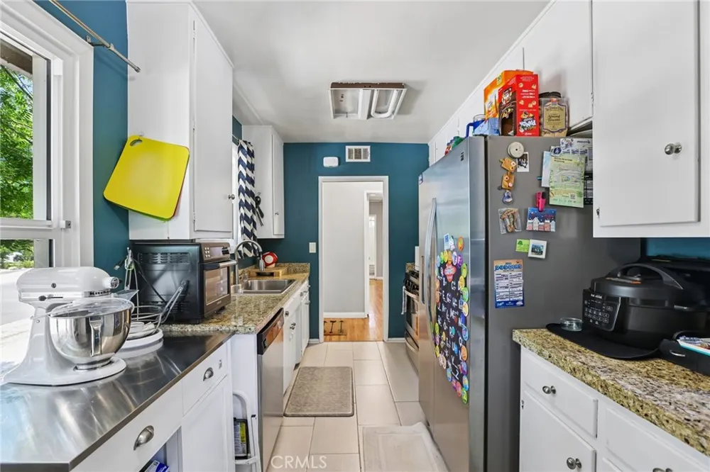 6616 Yolanda Avenue Reseda, CA 91335