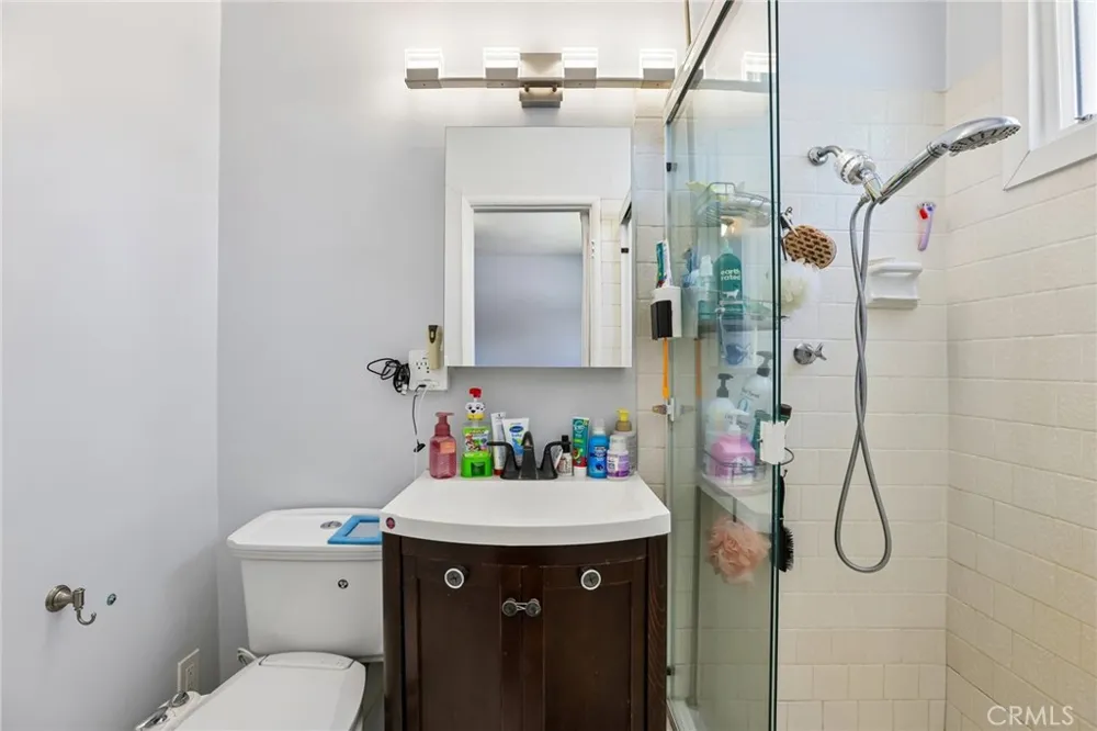 6616 Yolanda Avenue Reseda, CA 91335
