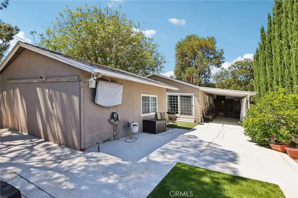 6616 Yolanda Avenue Reseda, CA 91335