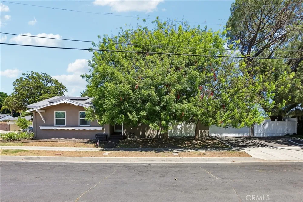 6616 Yolanda Avenue Reseda, CA 91335