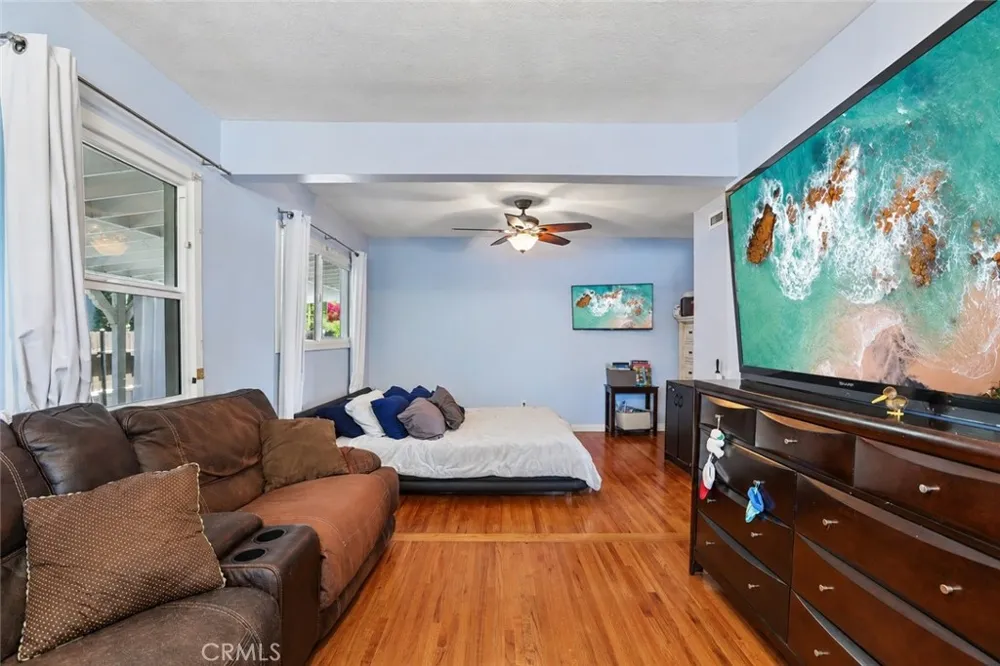 6616 Yolanda Avenue Reseda, CA 91335