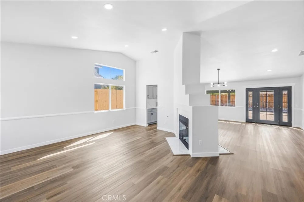 13230 Brant Victorville, CA 92392