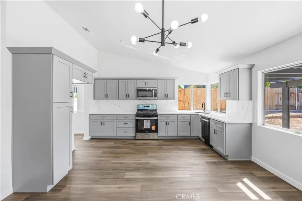 13230 Brant Victorville, CA 92392