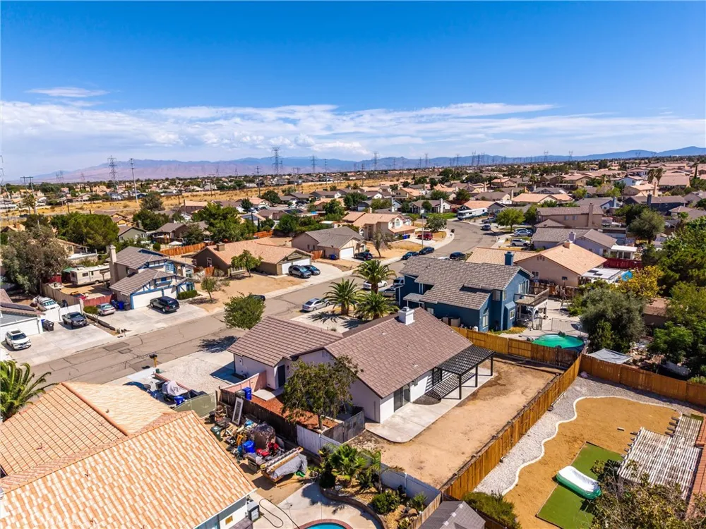 13230 Brant Victorville, CA 92392