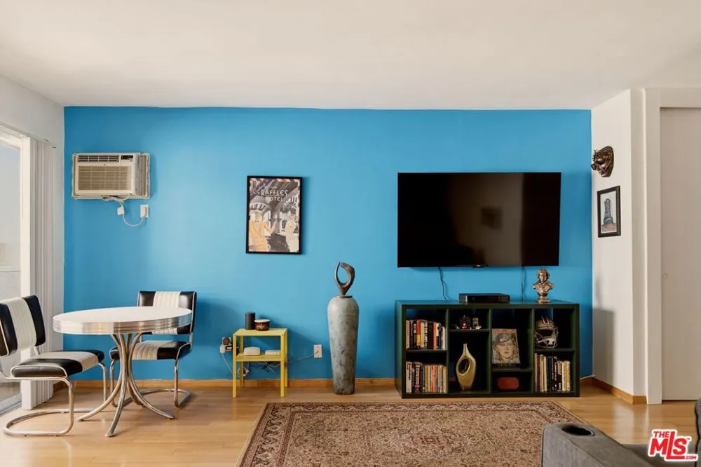960 Larrabee Street #117 West Hollywood, CA 90069