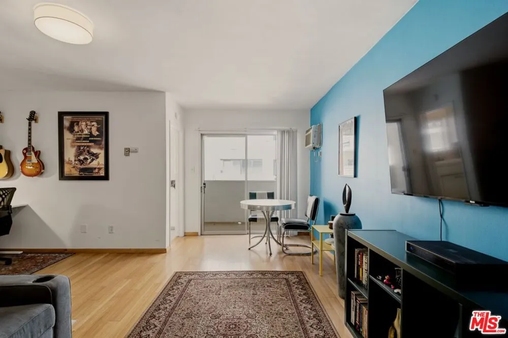 960 Larrabee Street #117 West Hollywood, CA 90069