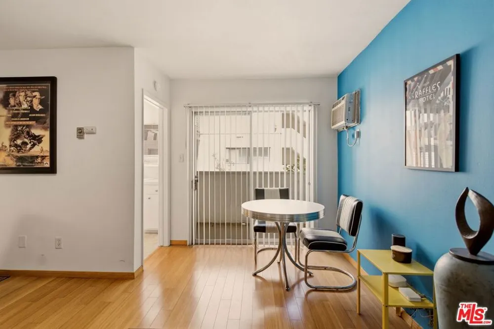 960 Larrabee Street #117 West Hollywood, CA 90069