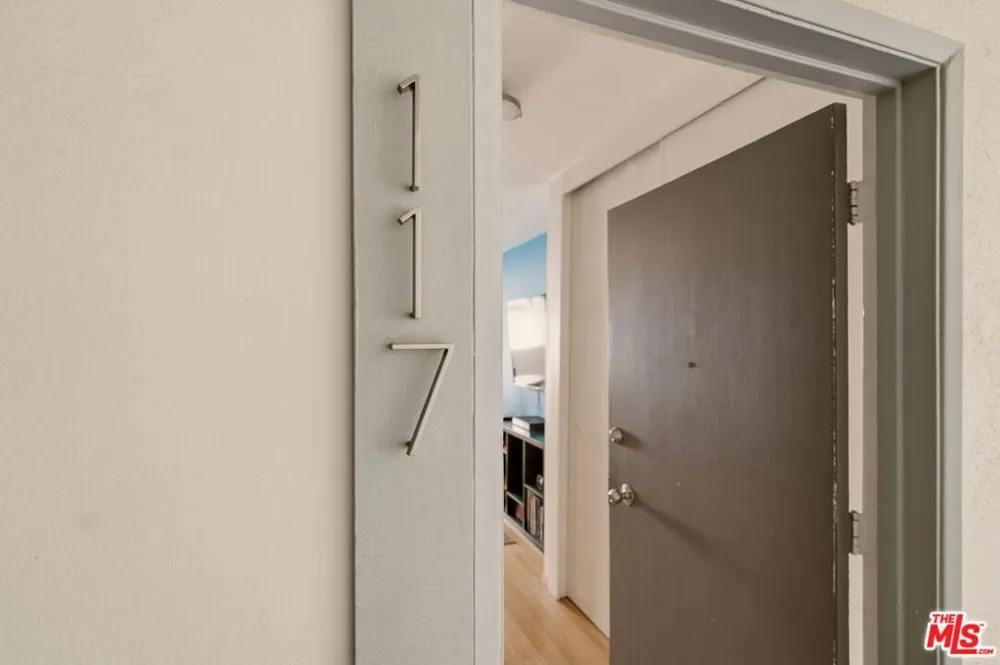 960 Larrabee Street #117 West Hollywood, CA 90069