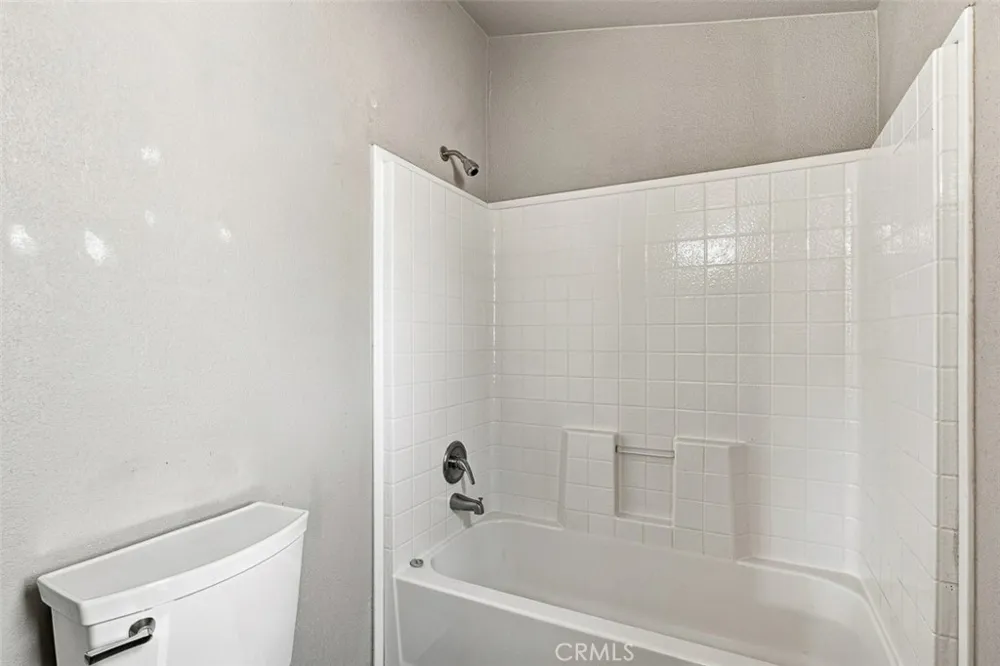 4201 Topanga Canyon Boulevard #21 Woodland Hills, CA 91364