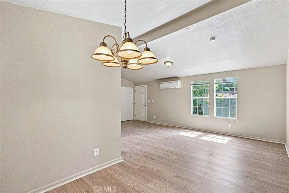4201 Topanga Canyon Boulevard #21 Woodland Hills, CA 91364