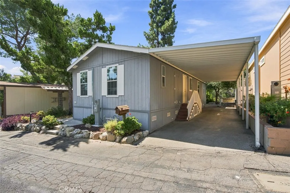 4201 Topanga Canyon Boulevard #21 Woodland Hills, CA 91364
