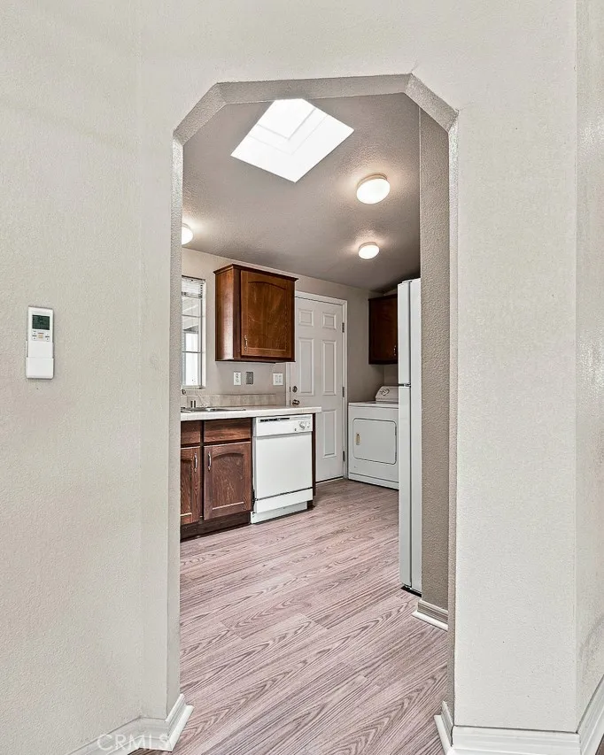 4201 Topanga Canyon Boulevard #21 Woodland Hills, CA 91364