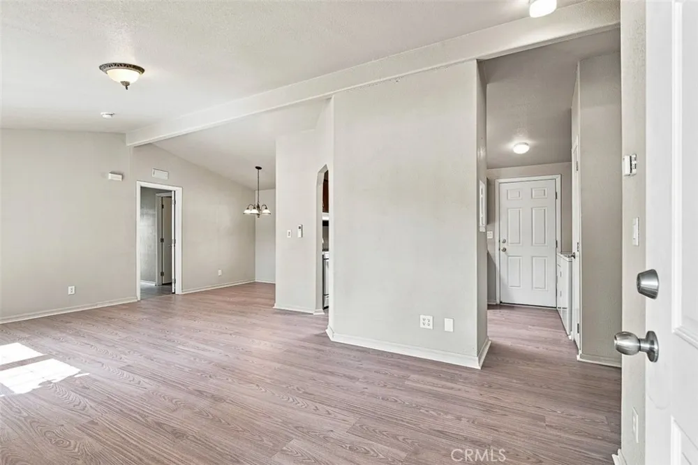 4201 Topanga Canyon Boulevard #21 Woodland Hills, CA 91364