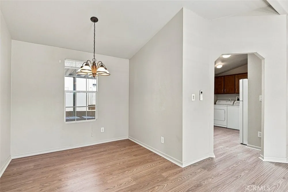 4201 Topanga Canyon Boulevard #21 Woodland Hills, CA 91364