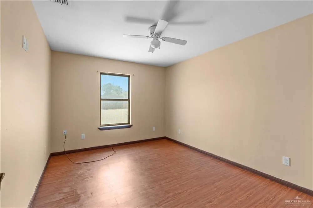201 5th Street Donna, TX 78537