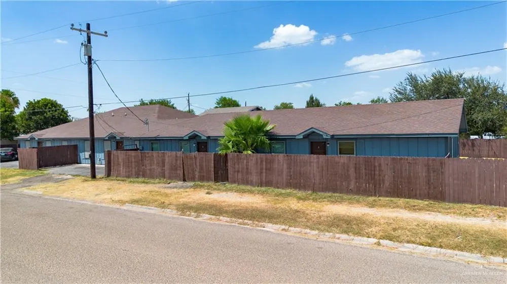 201 5th Street Donna, TX 78537
