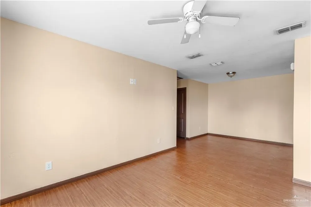 201 5th Street Donna, TX 78537