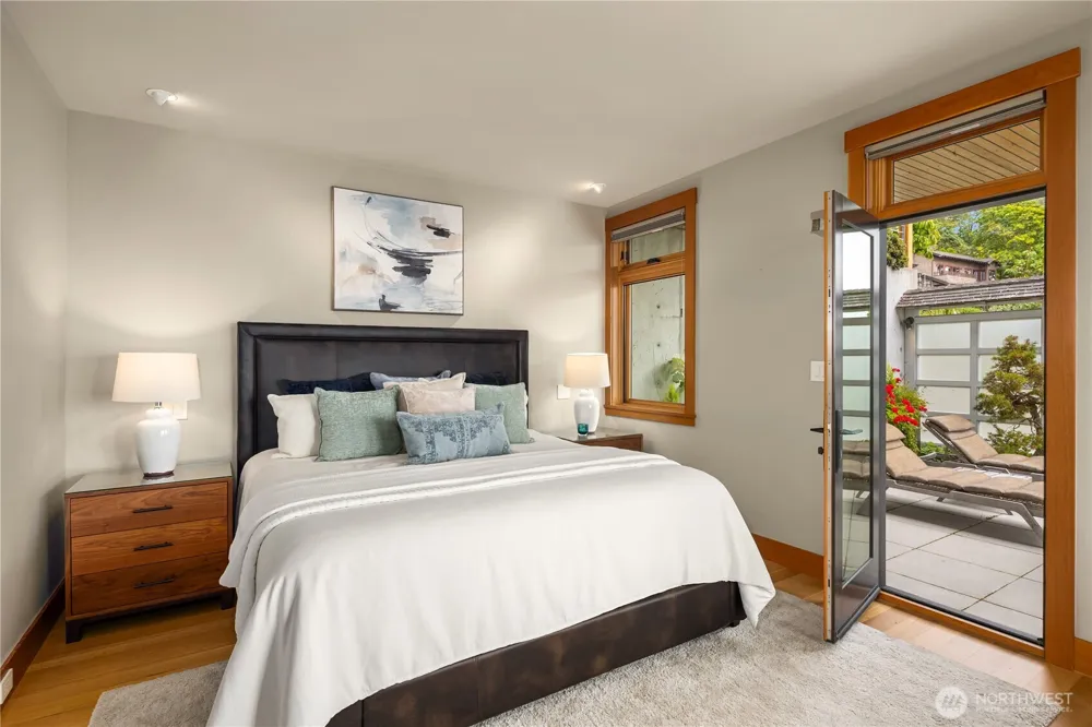 2481 Perkins Lane W Seattle, WA 98199