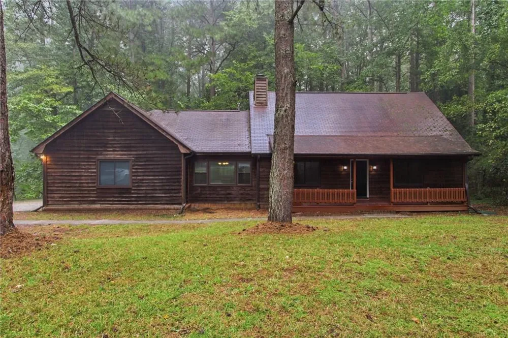 610 Ponderosa Court Fayetteville, GA 30214