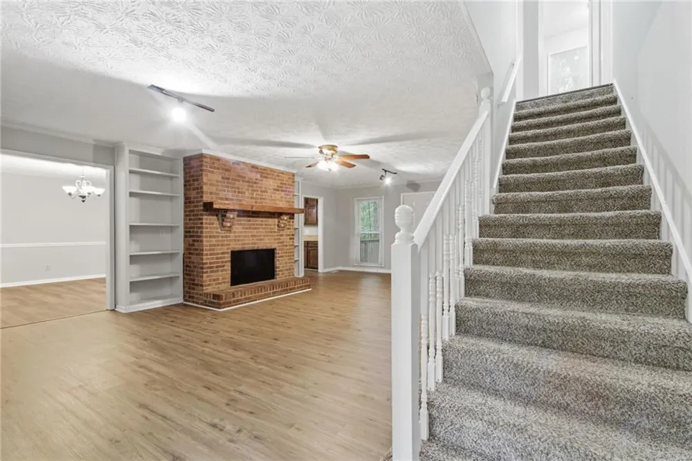 610 Ponderosa Court Fayetteville, GA 30214