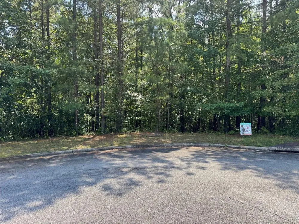 6151 Sequoia Lane Douglasville, GA 30135