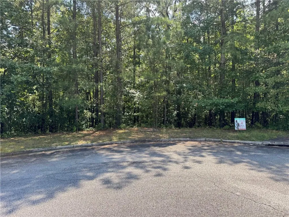 6151 Sequoia Lane Douglasville, GA 30135