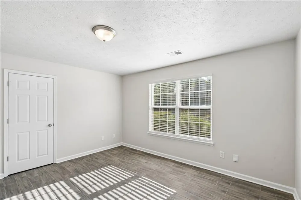 4879 Lake Park Lane Acworth, GA 30101