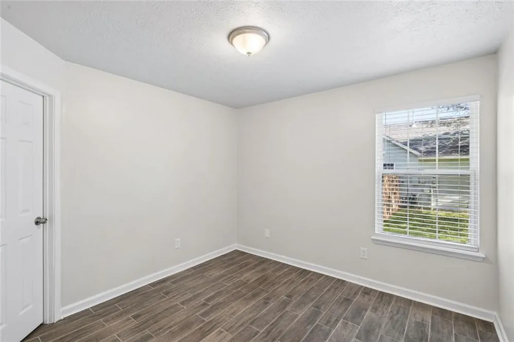 4879 Lake Park Lane Acworth, GA 30101