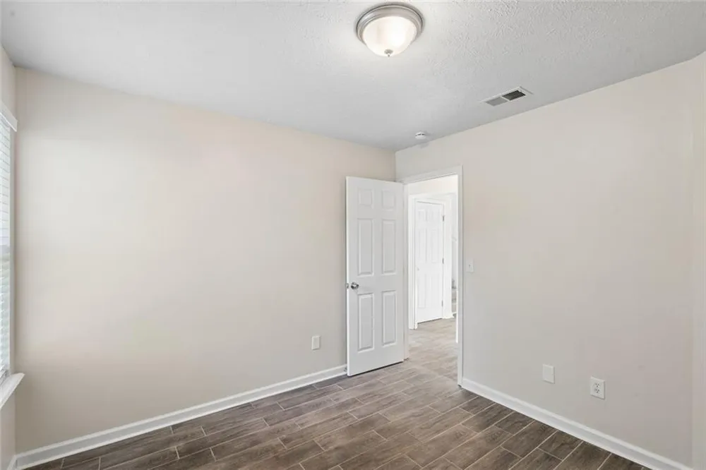 4879 Lake Park Lane Acworth, GA 30101