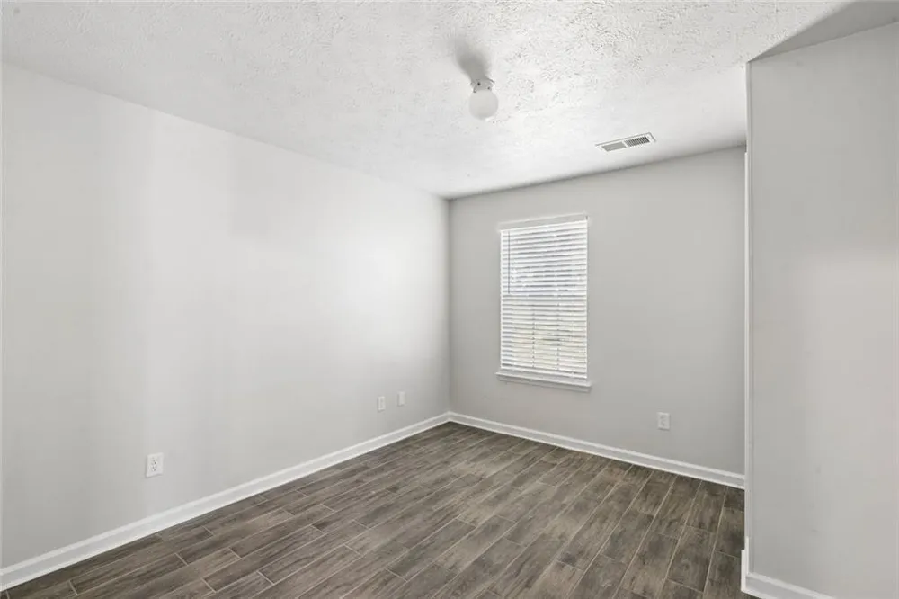 4879 Lake Park Lane Acworth, GA 30101