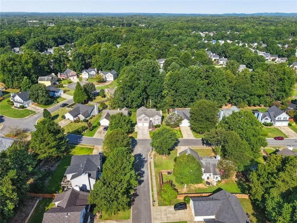 4879 Lake Park Lane Acworth, GA 30101