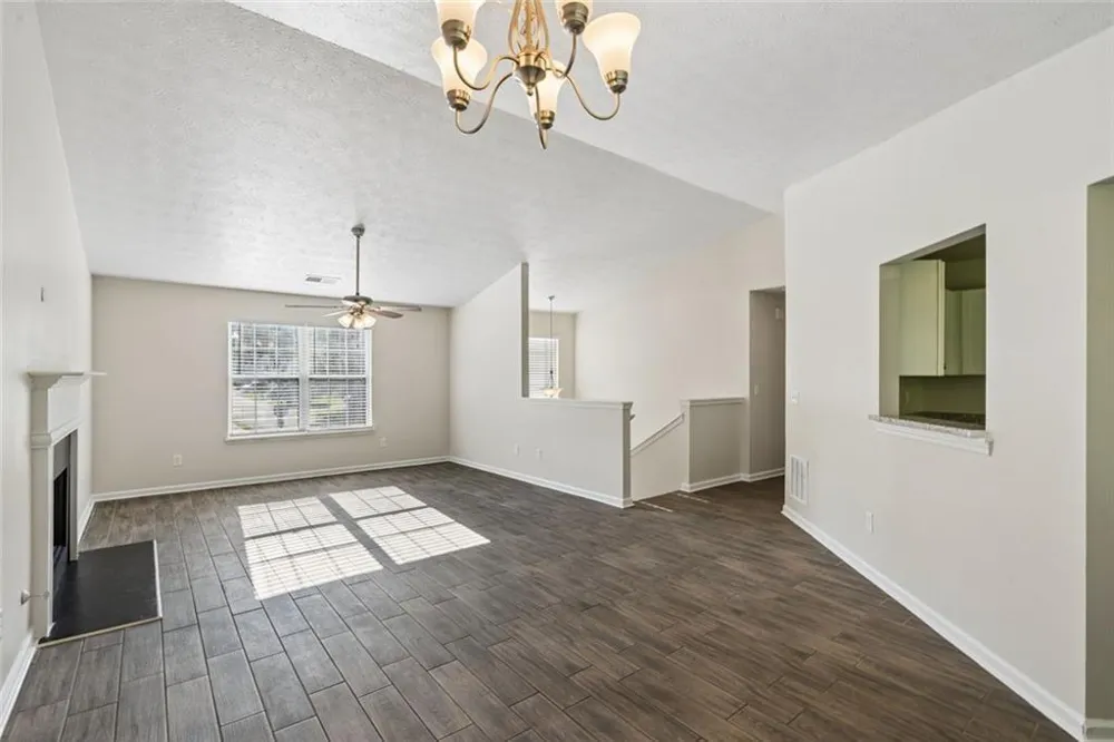 4879 Lake Park Lane Acworth, GA 30101