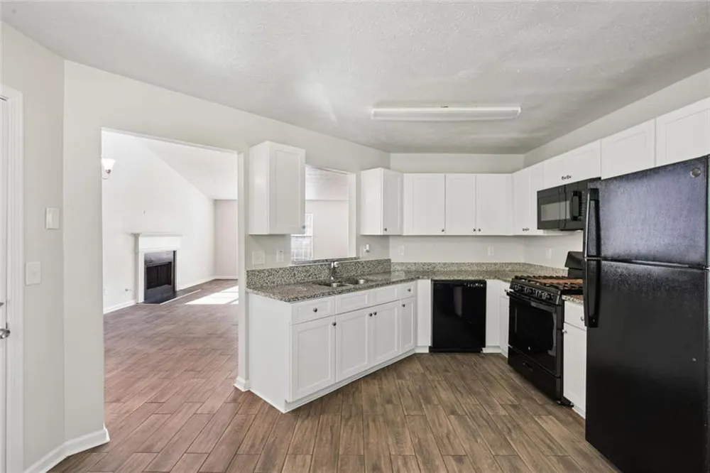 4879 Lake Park Lane Acworth, GA 30101