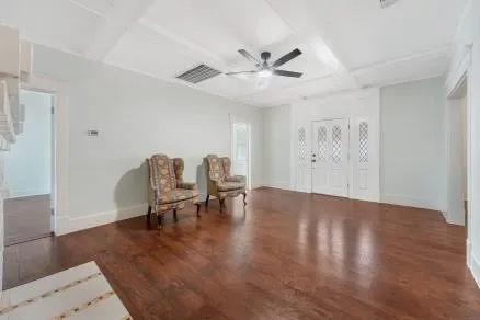 4020 Colonial Avenue Dallas, TX 75215