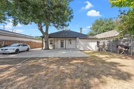 4020 Colonial Avenue Dallas, TX 75215
