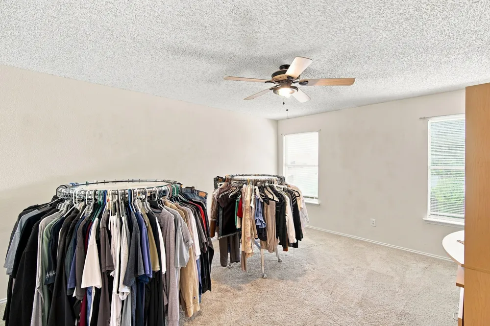 212 Armstrong Drive Cedar Hill, TX 75104