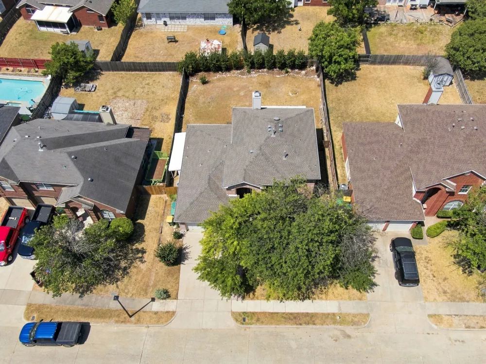 212 Armstrong Drive Cedar Hill, TX 75104