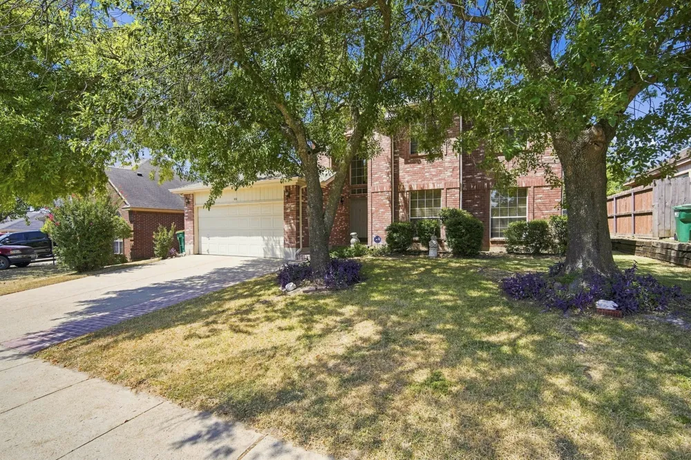 212 Armstrong Drive Cedar Hill, TX 75104