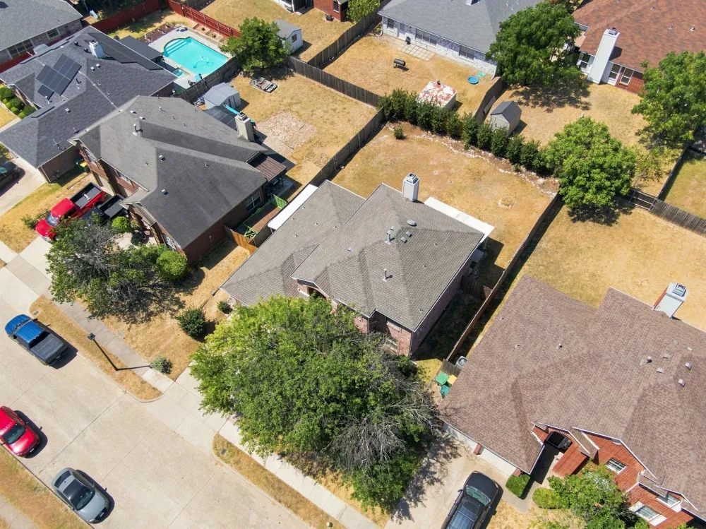 212 Armstrong Drive Cedar Hill, TX 75104