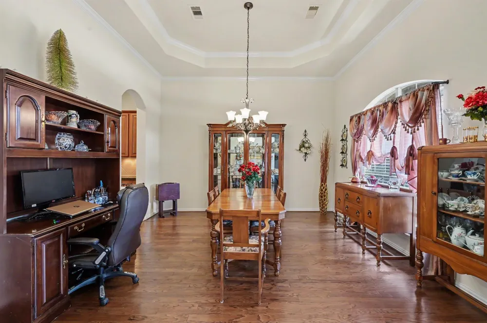 30827 Legends Trace Drive Spring, TX 77386