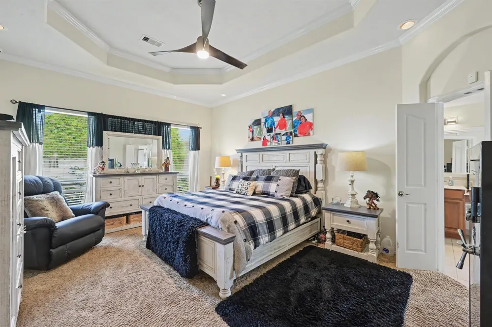 30827 Legends Trace Drive Spring, TX 77386