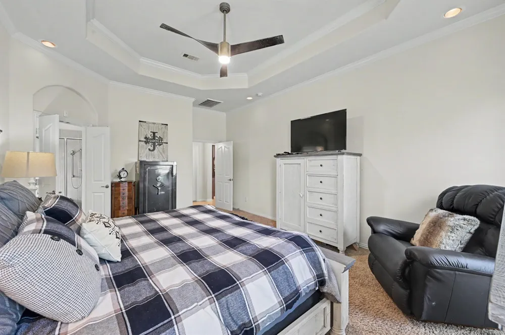 30827 Legends Trace Drive Spring, TX 77386