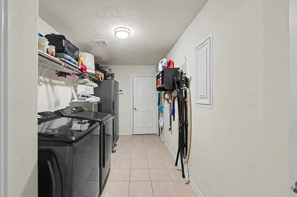 30827 Legends Trace Drive Spring, TX 77386