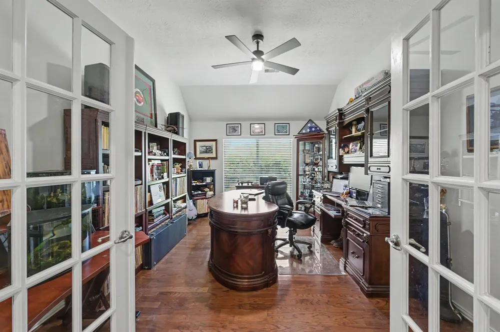 30827 Legends Trace Drive Spring, TX 77386